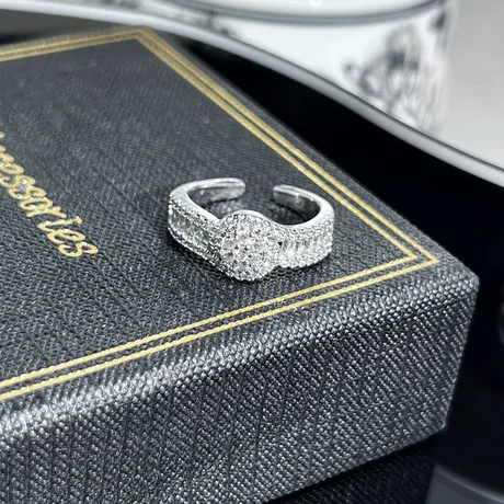 bs3_77_889156568617.jpg Vintage Multi Stone Halo Engagement Ring With Enhancer - 图片 1