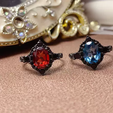 na_153_869334045482.jpg Gothic Leaf Vine Three Stone Oval Red Engagement Ring - 图片 1