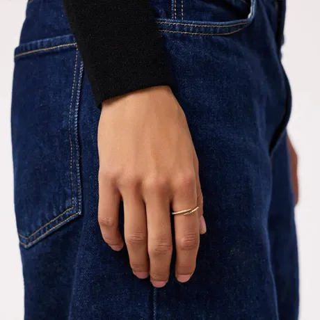 na_248_848601460200.jpg Parallel Meet Gold Minimalist Women S Bypass Wedding Band - 图片 1