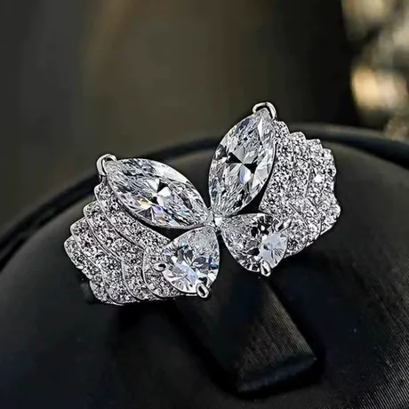 na_42_852128402648.jpg Until Death Gothic Marquise Cut Angel Wing Ring - 图片 1