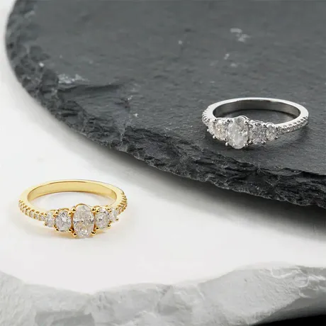 wd7_200_1045755283424.jpg Custom Three Stone Engagement Ring 10K/14K/18K Gold & Platinum - 图片 1