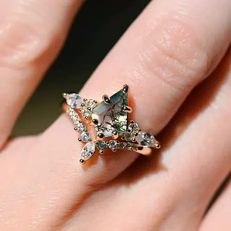 wd8_216_974093649246.jpg Hexagon Moss Agate Engagement Ring With Leaf Moon Accents - 图片 1