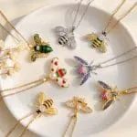 "Honey Bee" Personalized Photo Projection Sterling Silver Necklace - 图片 3
