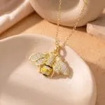 "Honey Bee" Personalized Photo Projection Sterling Silver Necklace - 图片 6