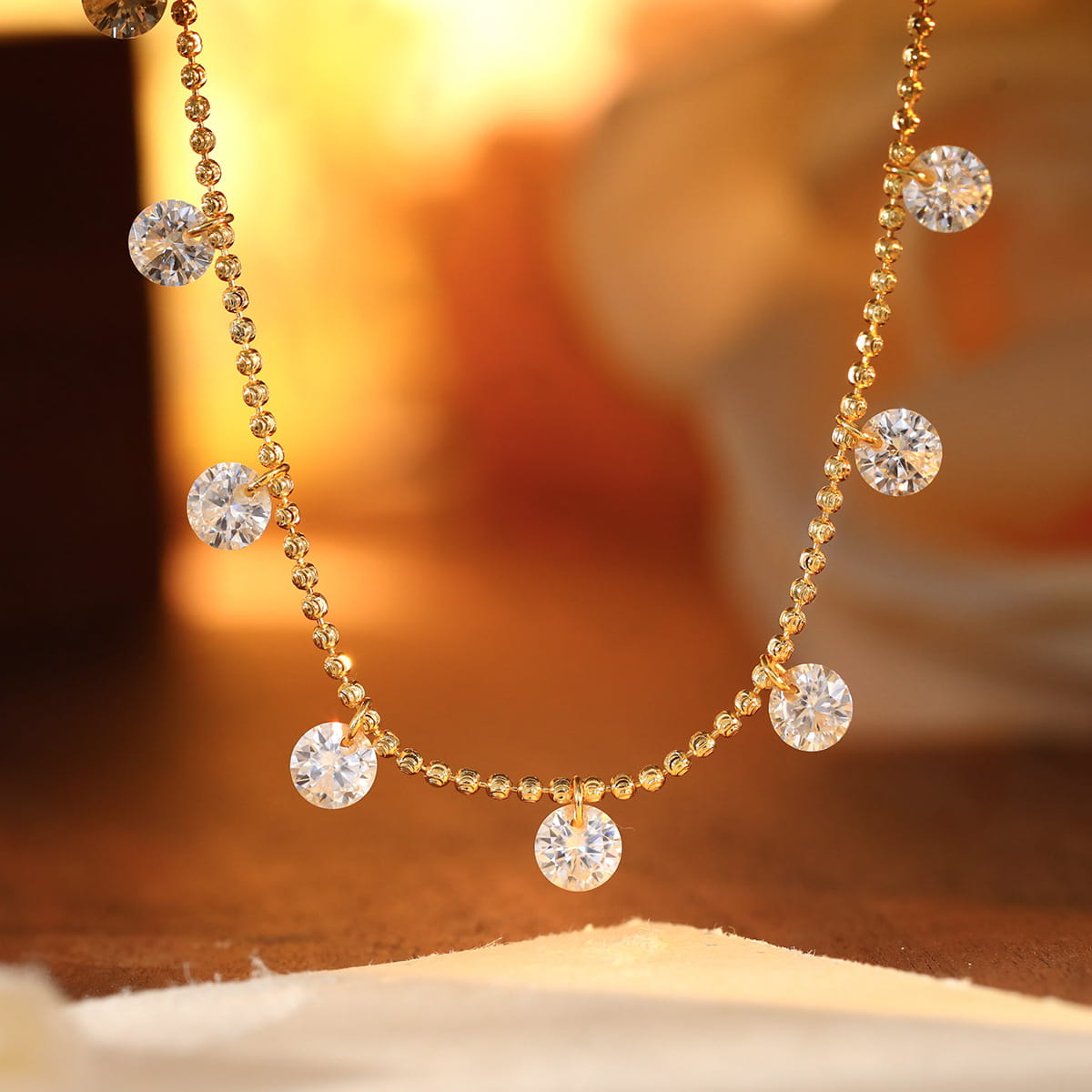 g_5058_0.jpg "As Unique As You" Round Cut Sterling Silver Necklace - 图片 1