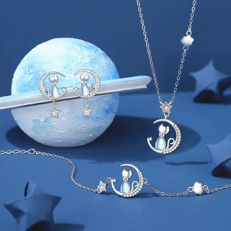 nk8_308_991941766666.jpg Bent Moon Kitten Moonstone Necklace - 图片 1